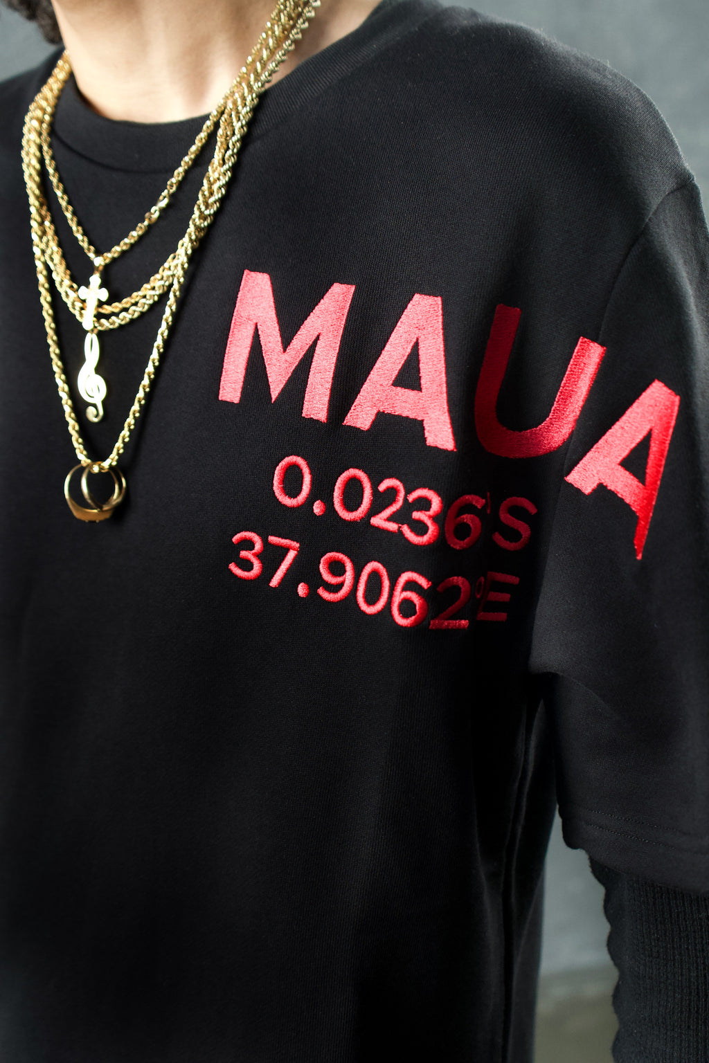 MAUA 400 GSM Terry Cotton Tee – Black / Pink Embroidery